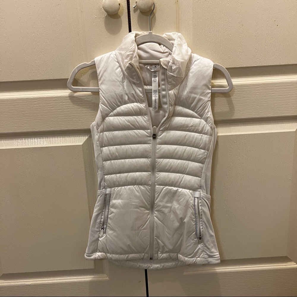 LULULEMON WOMEN’S VEST
